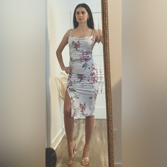 Beautiful Le Château dress XS - Picture 1 of 2